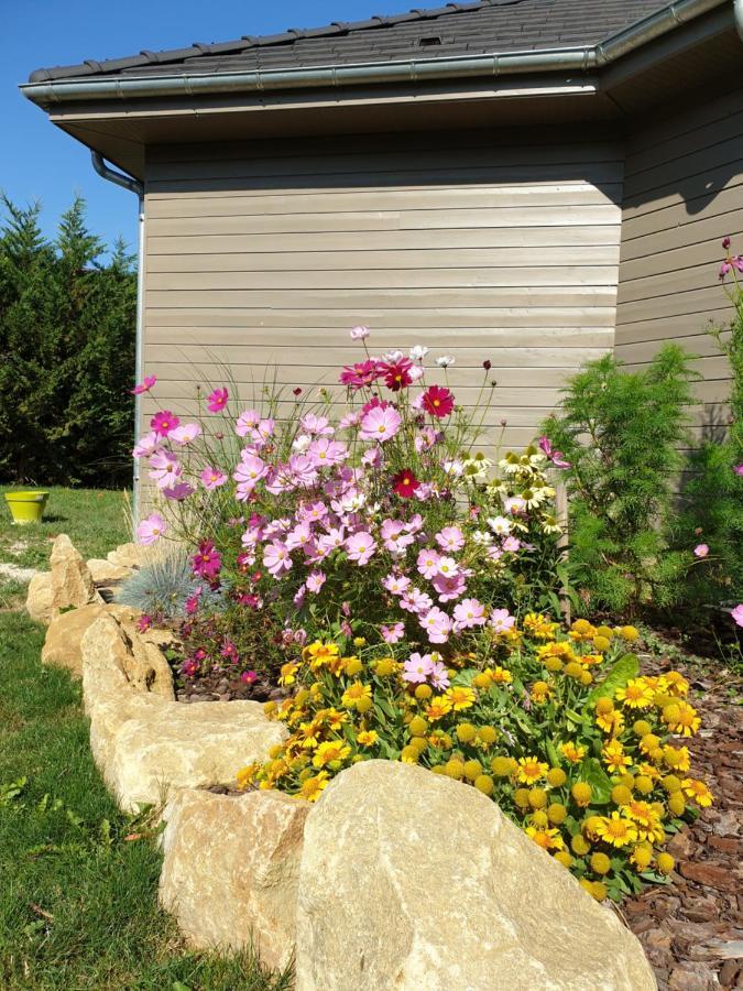 Cosy Wood House Bed and Breakfast Laubressel Εξωτερικό φωτογραφία